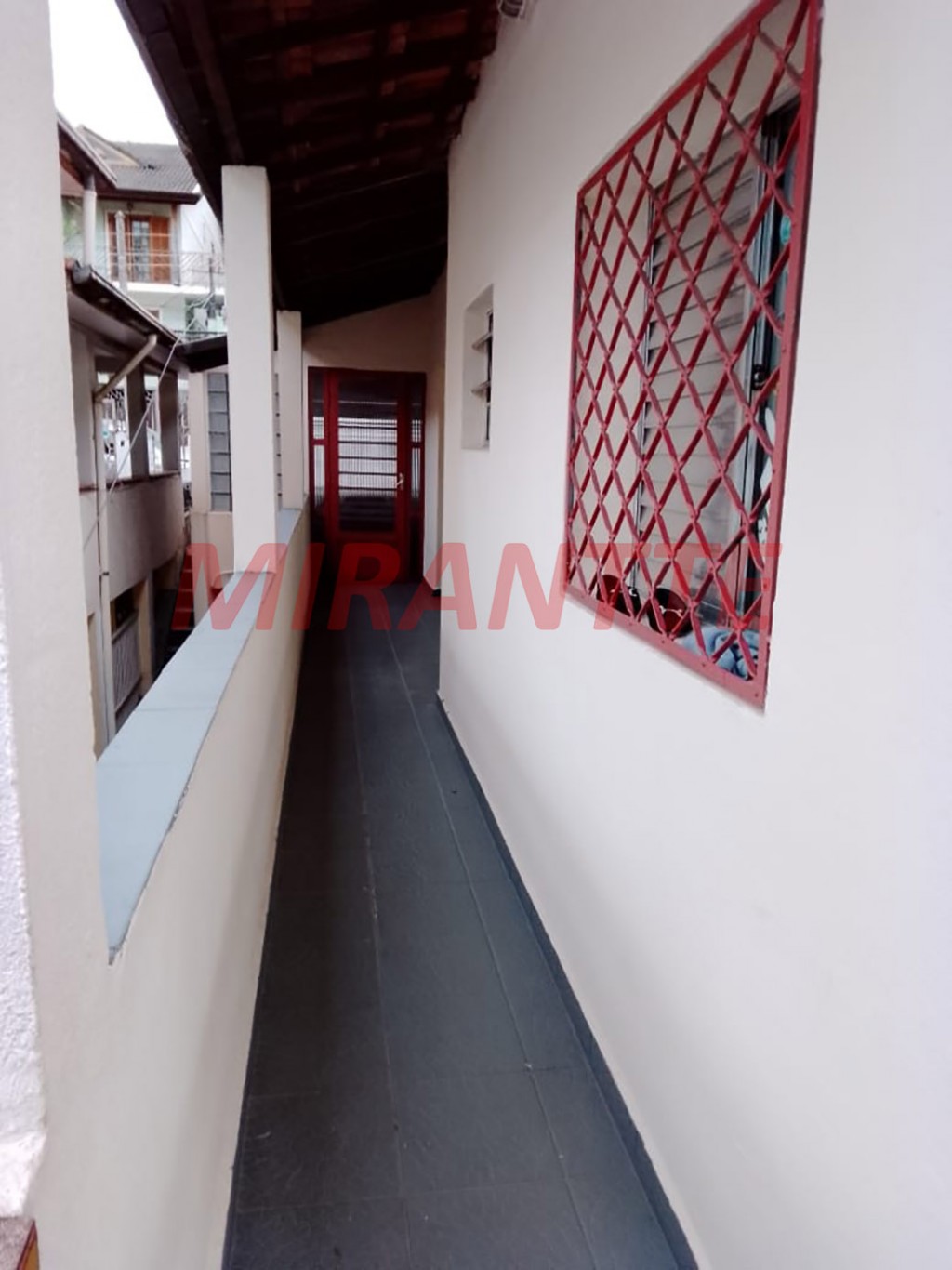 Casa terrea de 180m² com 4 quartos em Água Fria