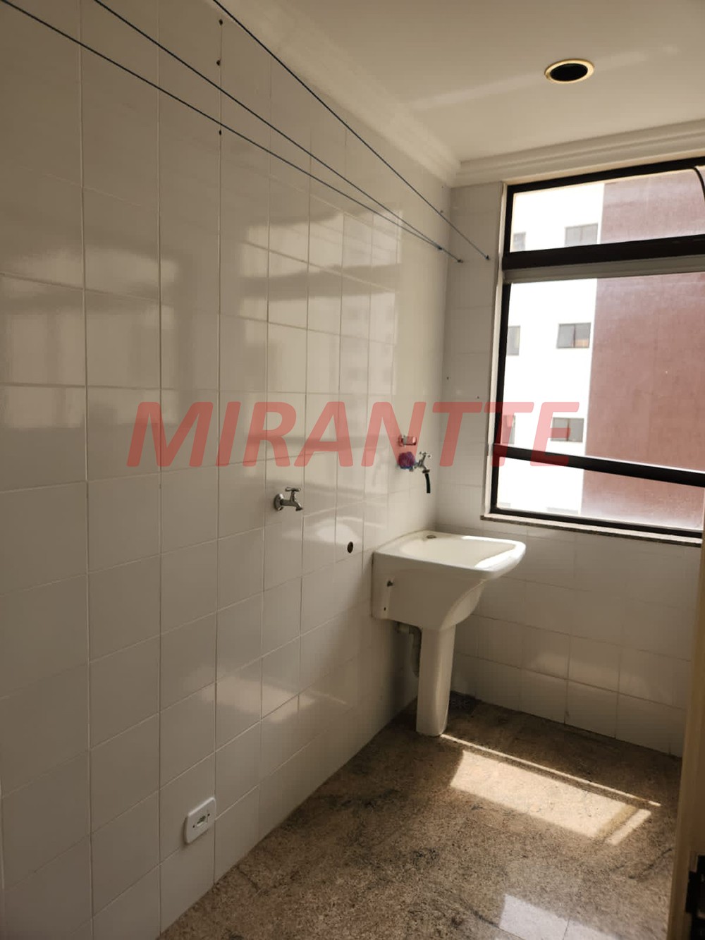 Apartamento com 3 quartos em Jardim Esplanada