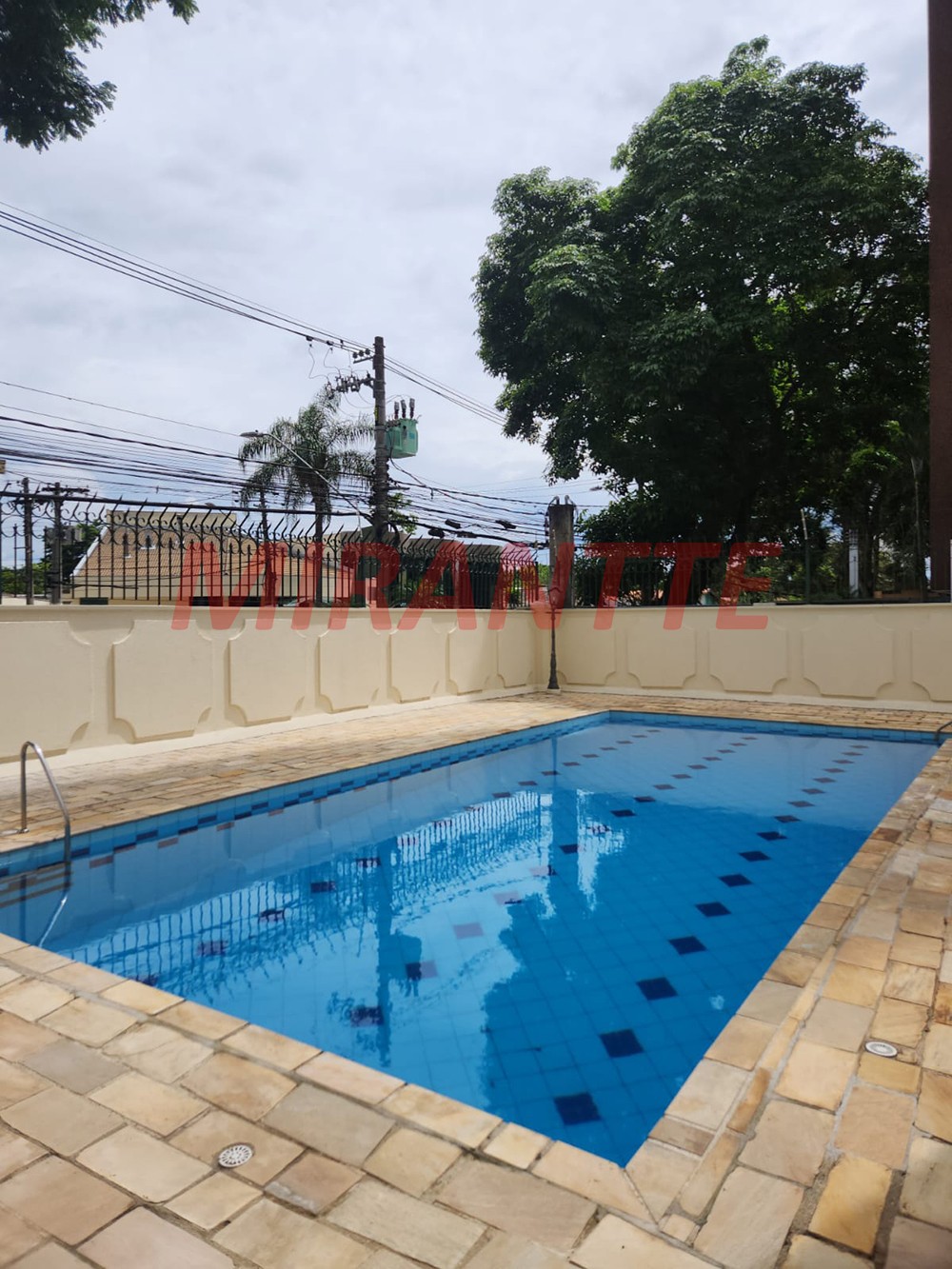 Apartamento com 3 quartos em Jardim Esplanada