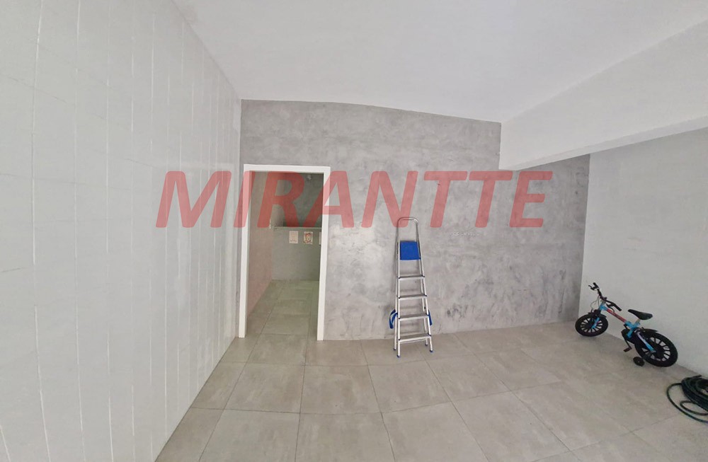 Sobrado de 152m² com 3 quartos em Vila Mazzei