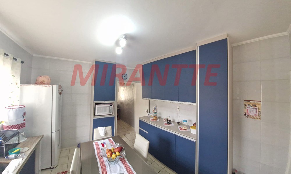 Sobrado de 152m² com 3 quartos em Vila Mazzei