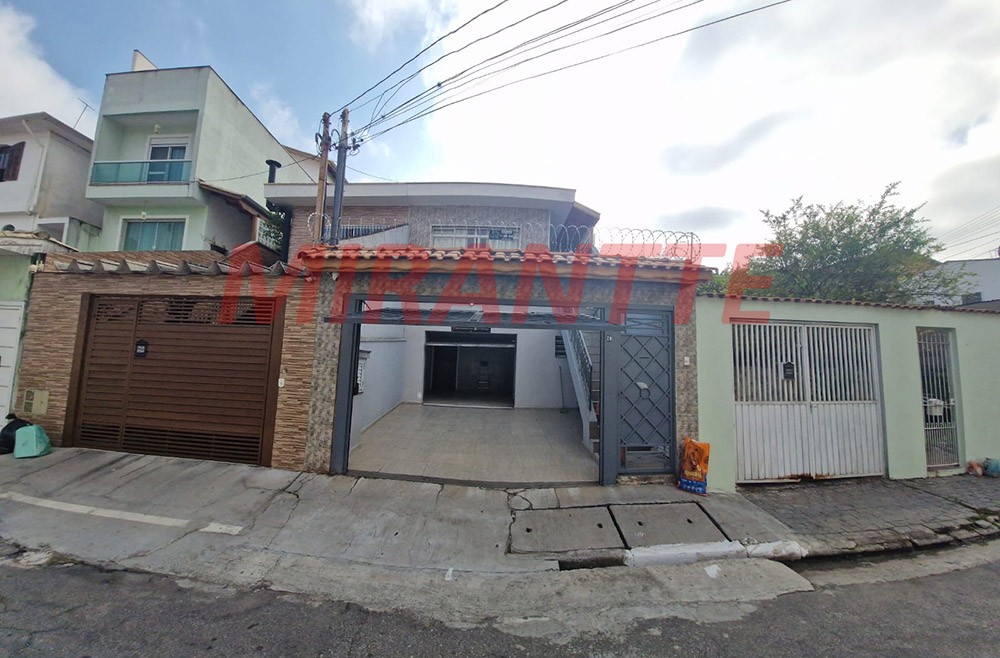 Sobrado de 152m² com 3 quartos em Vila Mazzei
