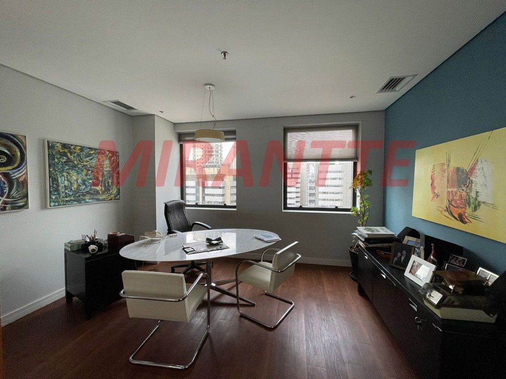 Conjunto comercial de 155m² em Cidade Monções