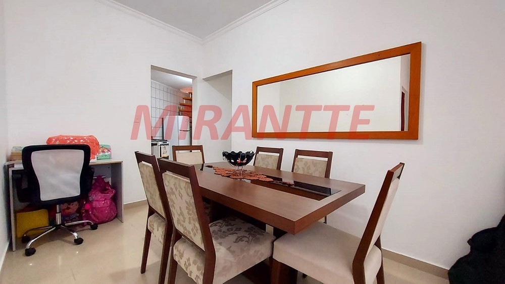 Sobrado de 369m² com 4 quartos em Vila Mazzei