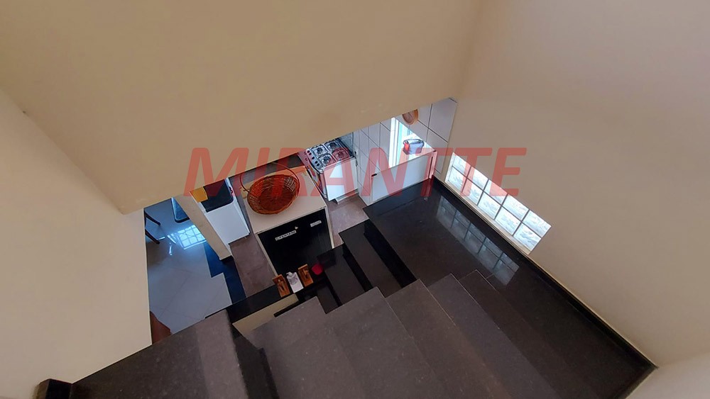 Sobrado de 369m² com 4 quartos em Vila Mazzei