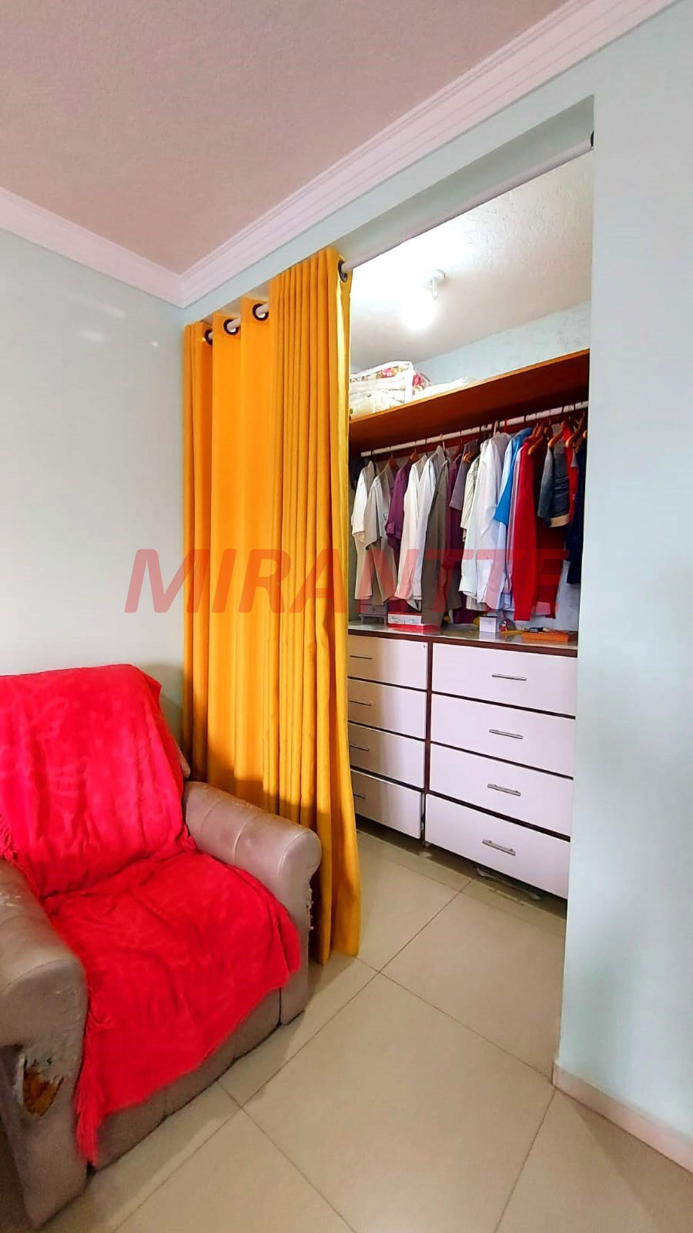 Sobrado de 369m² com 4 quartos em Vila Mazzei
