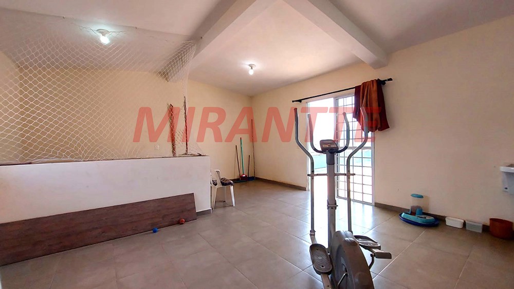 Sobrado de 369m² com 4 quartos em Vila Mazzei