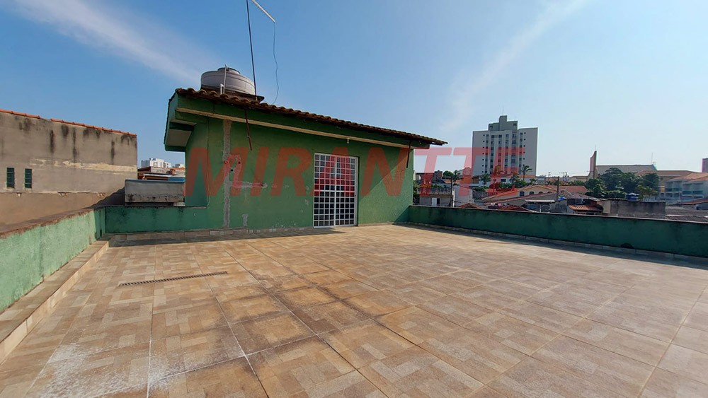 Sobrado de 369m² com 4 quartos em Vila Mazzei