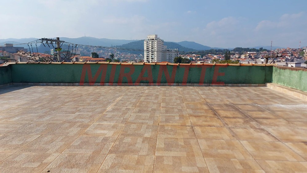 Sobrado de 369m² com 4 quartos em Vila Mazzei
