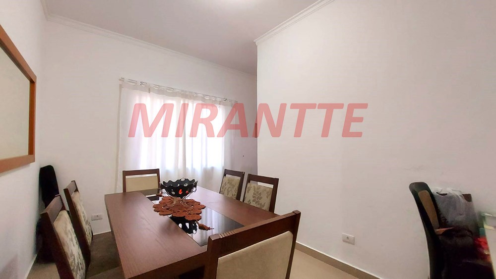 Sobrado de 369m² com 4 quartos em Vila Mazzei