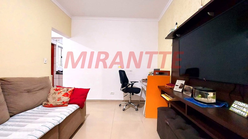 Sobrado de 369m² com 4 quartos em Vila Mazzei