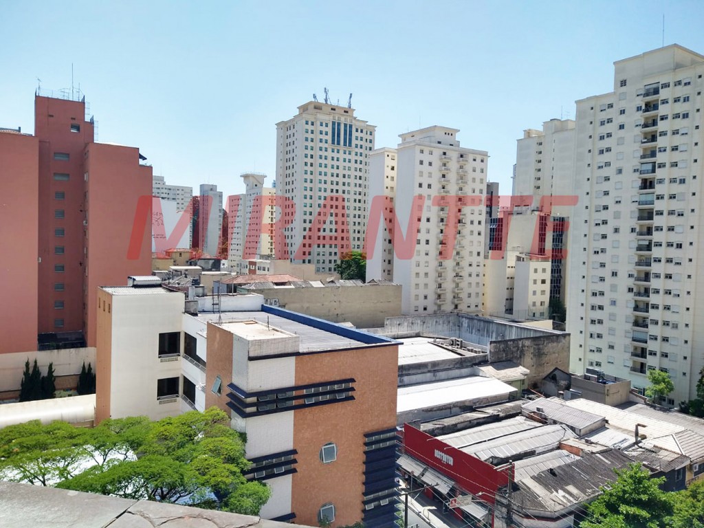 Apartamento com 3 quartos em Alto de Pinheiros