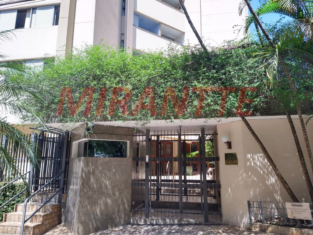 Apartamento com 3 quartos em Alto de Pinheiros