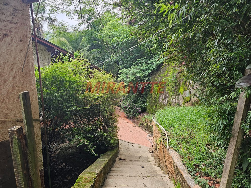 Casa terrea de 160m² com 2 quartos em Serra Da Cantareira