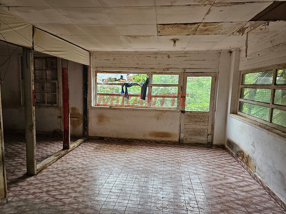 Casa terrea de 160m² com 2 quartos em Serra Da Cantareira