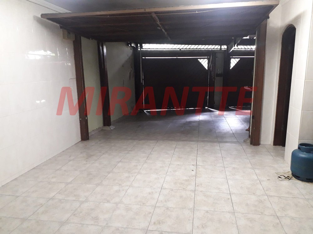 Sobrado de 196m² com 5 quartos em Vila Gustavo