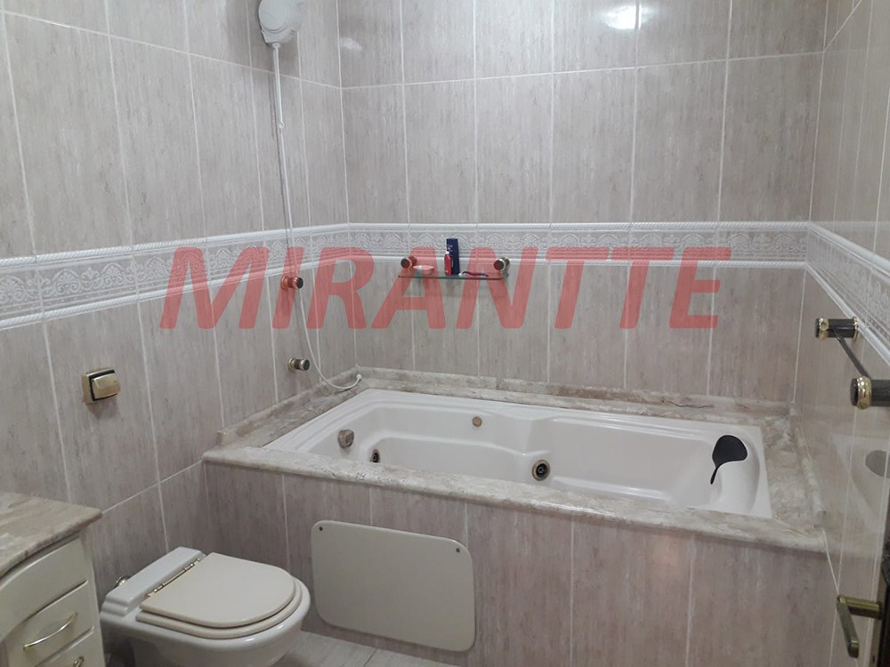 Sobrado de 196m² com 5 quartos em Vila Gustavo