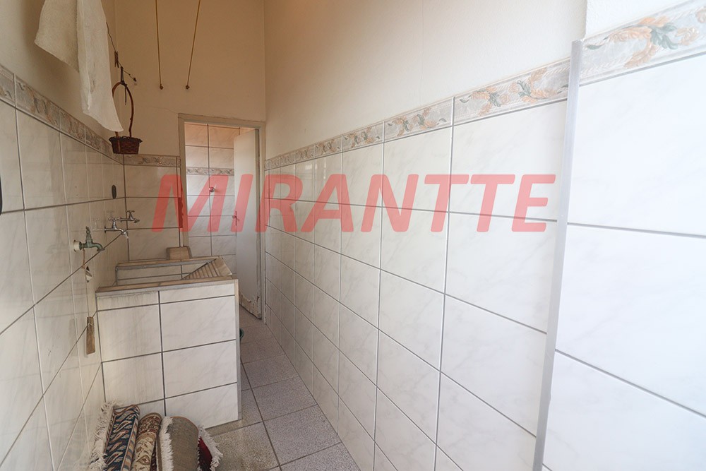 Casa terrea de 114m² com 2 quartos em Água Fria