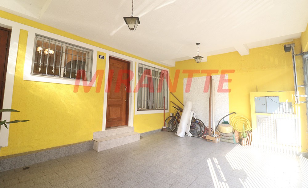Casa terrea de 114m² com 2 quartos em Água Fria