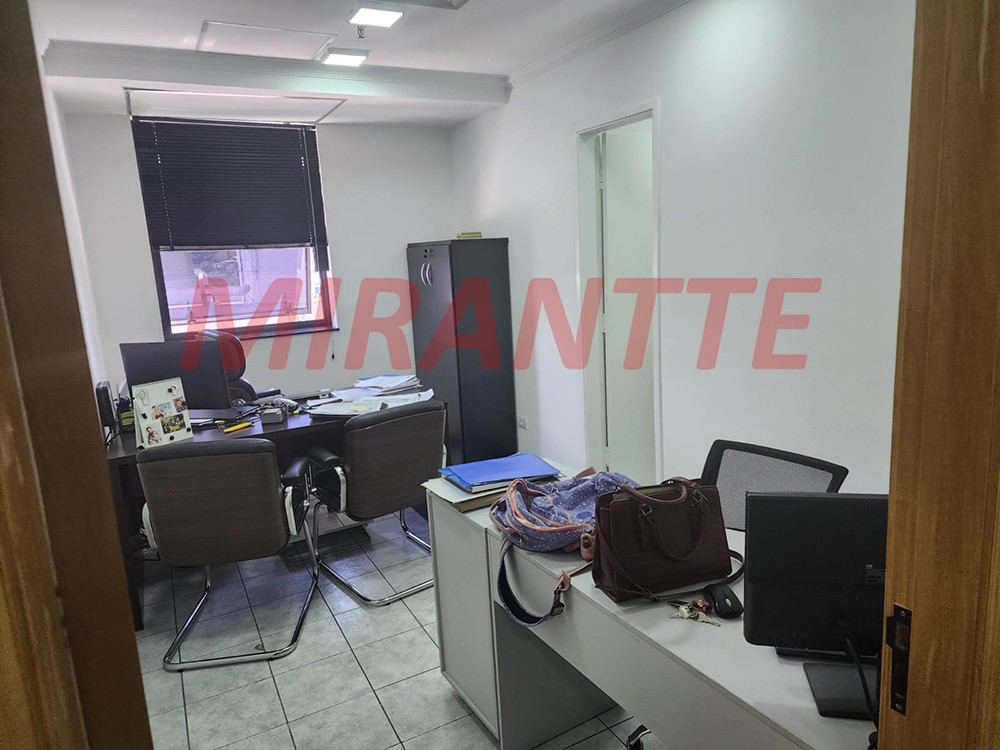 Comercial de 42m² em Santana