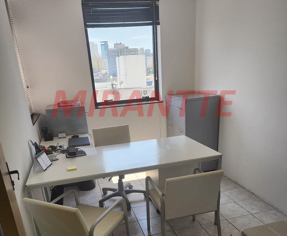 Comercial de 42m² em Santana