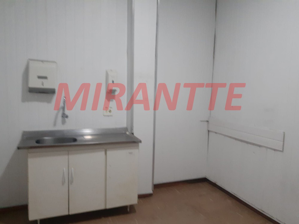 Comercial de 150m² em Santana