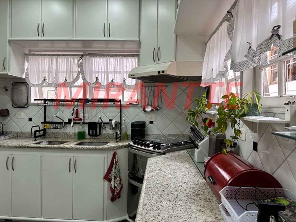 Sobrado de 172m² com 3 quartos em Imirim