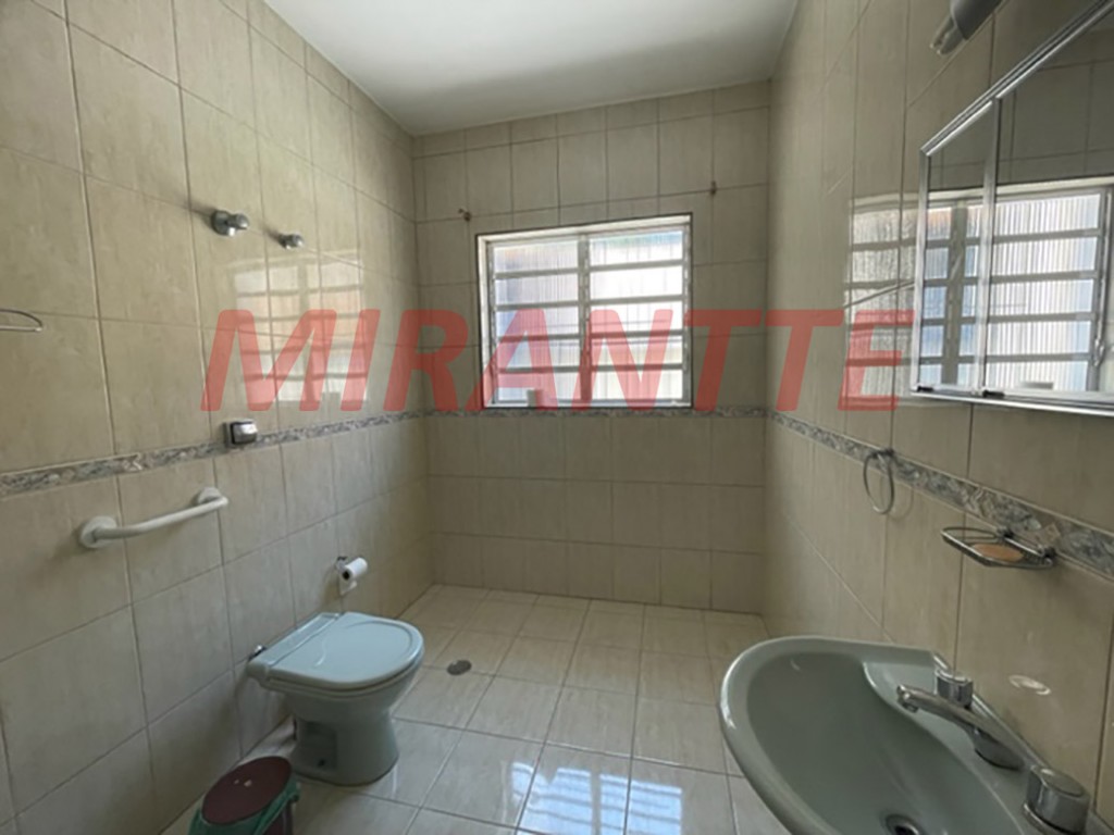 Sobrado de 240m² com 4 quartos em Santana
