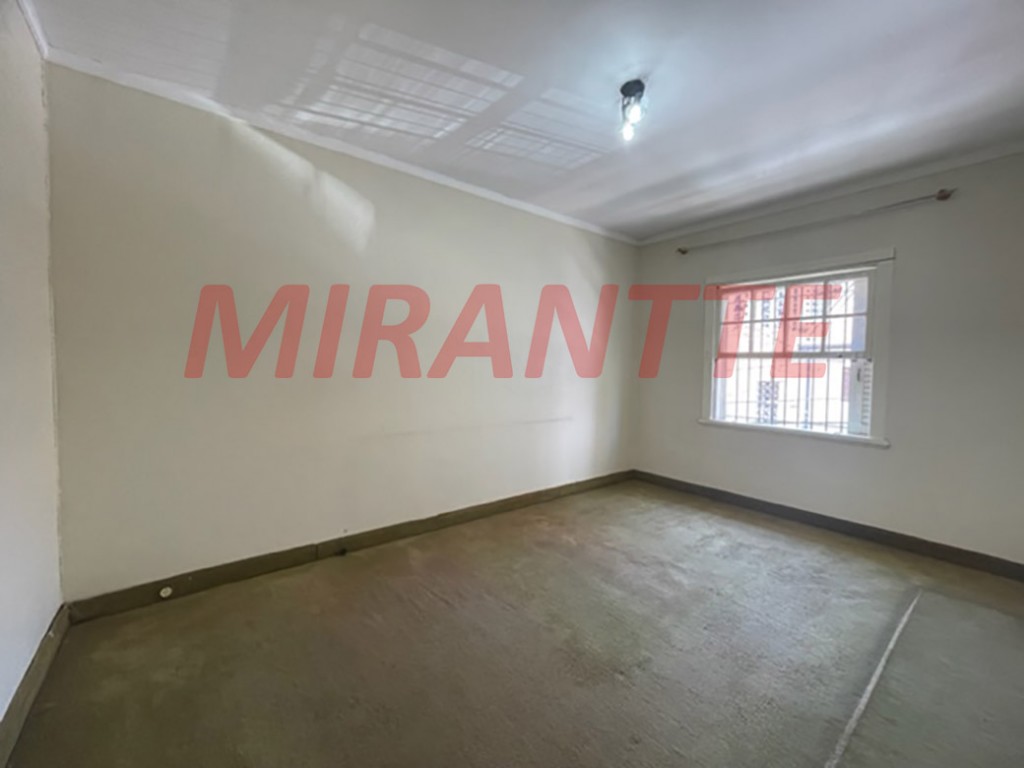 Sobrado de 240m² com 4 quartos em Santana