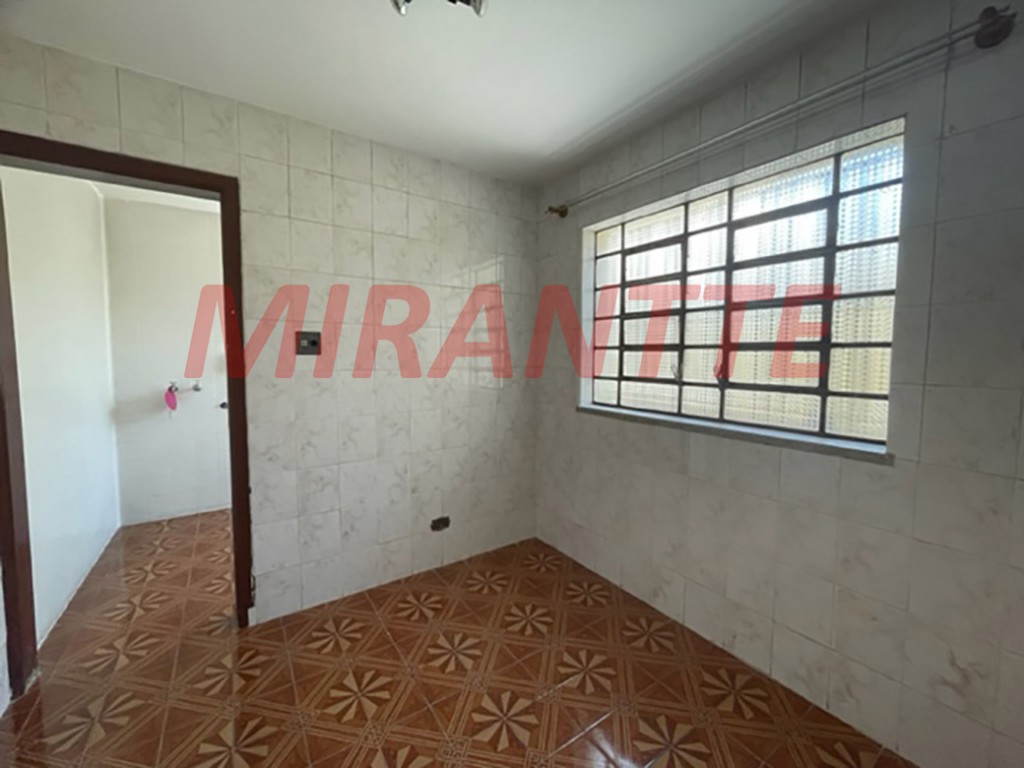 Sobrado de 240m² com 4 quartos em Santana