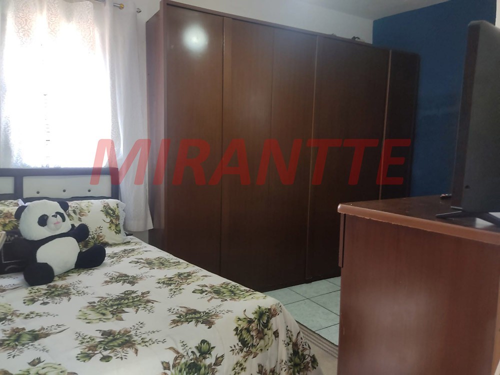 Sobrado de 100m² com 4 quartos em Jardim Ataliba Leonel