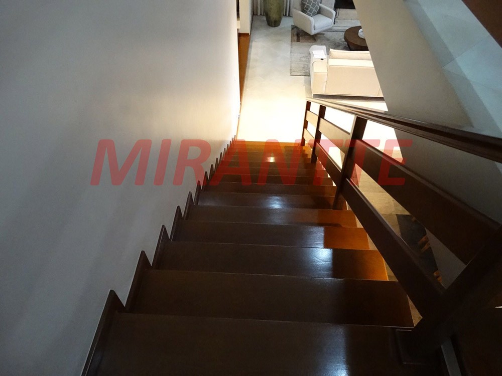 Cond. fechado de 416m² com 4 quartos em Chácara Areal