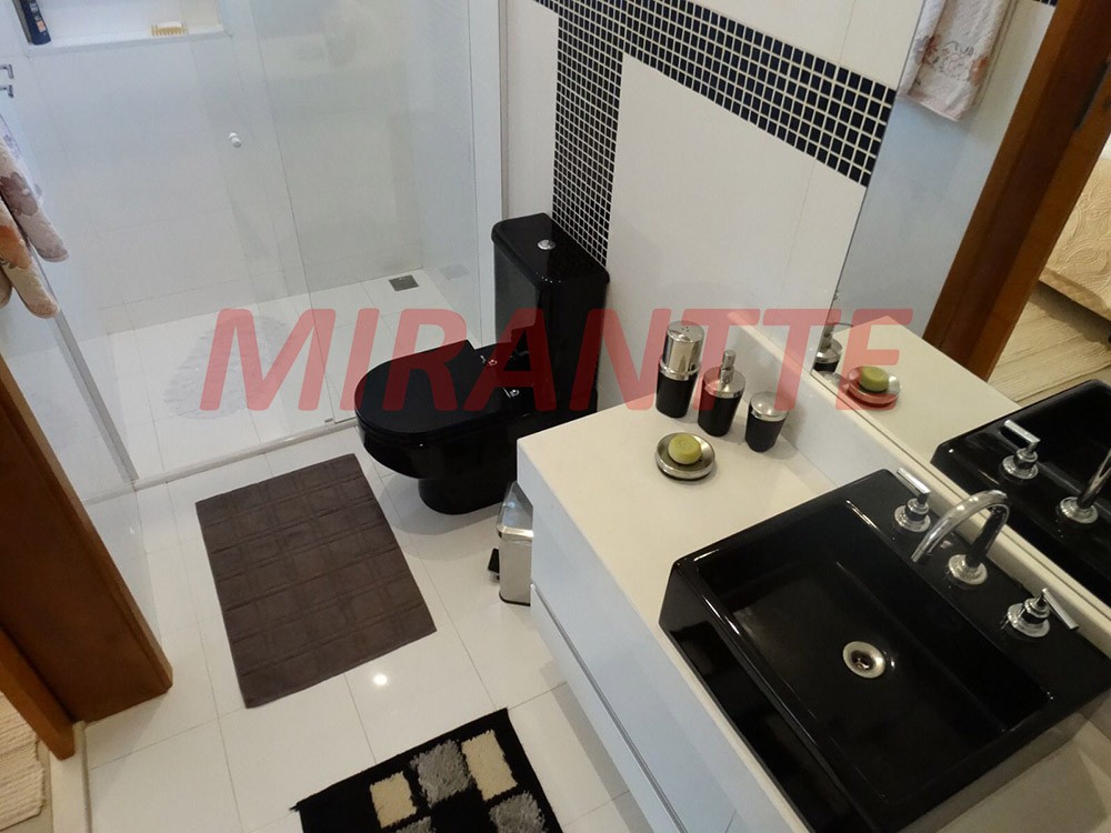 Cond. fechado de 416m² com 4 quartos em Chácara Areal