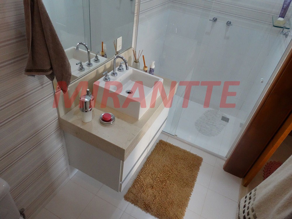 Cond. fechado de 416m² com 4 quartos em Chácara Areal