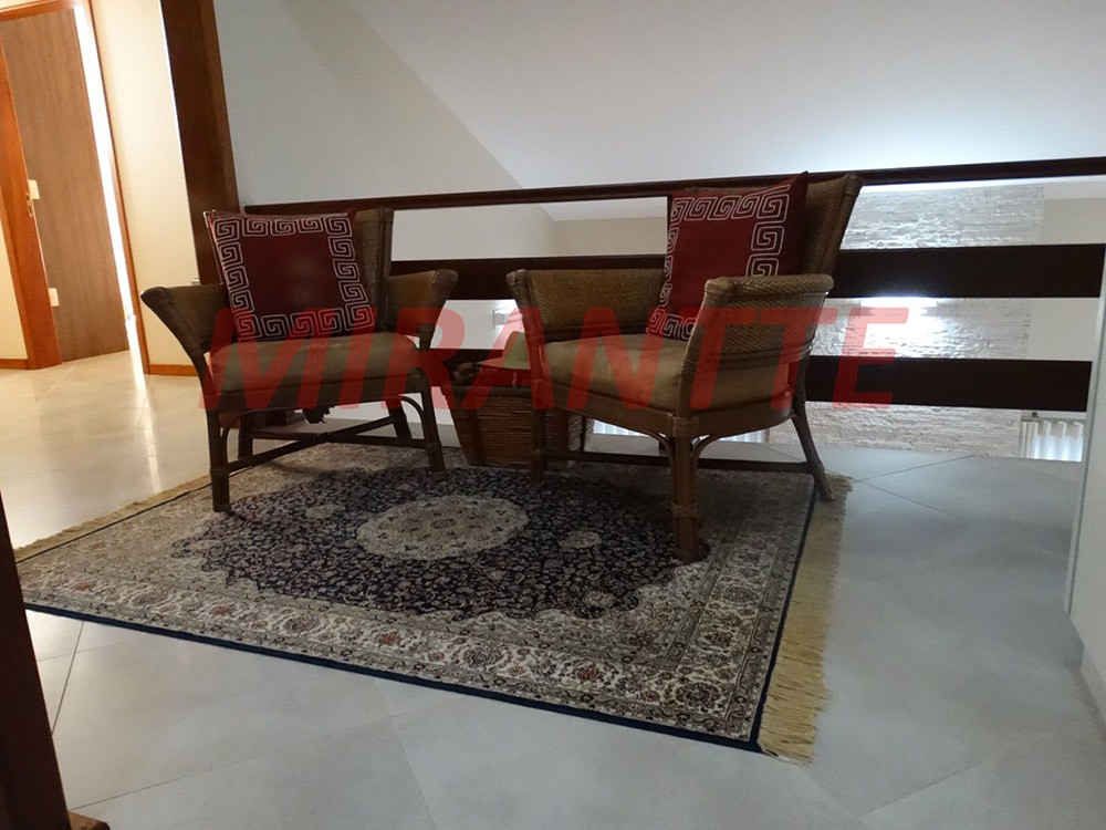 Cond. fechado de 416m² com 4 quartos em Chácara Areal