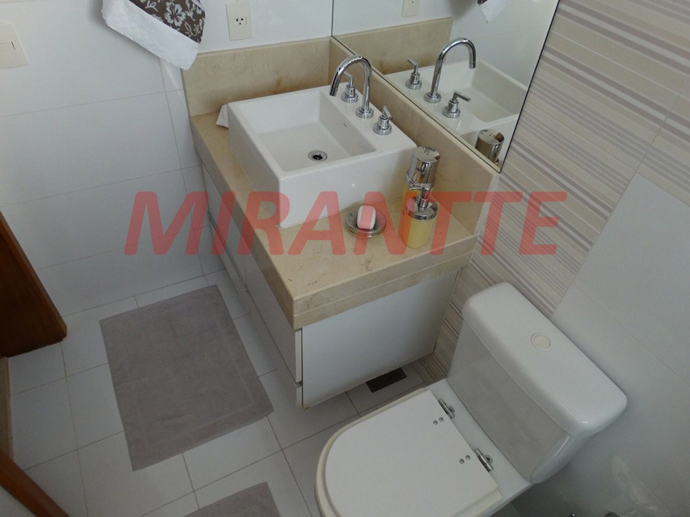 Cond. fechado de 416m² com 4 quartos em Chácara Areal