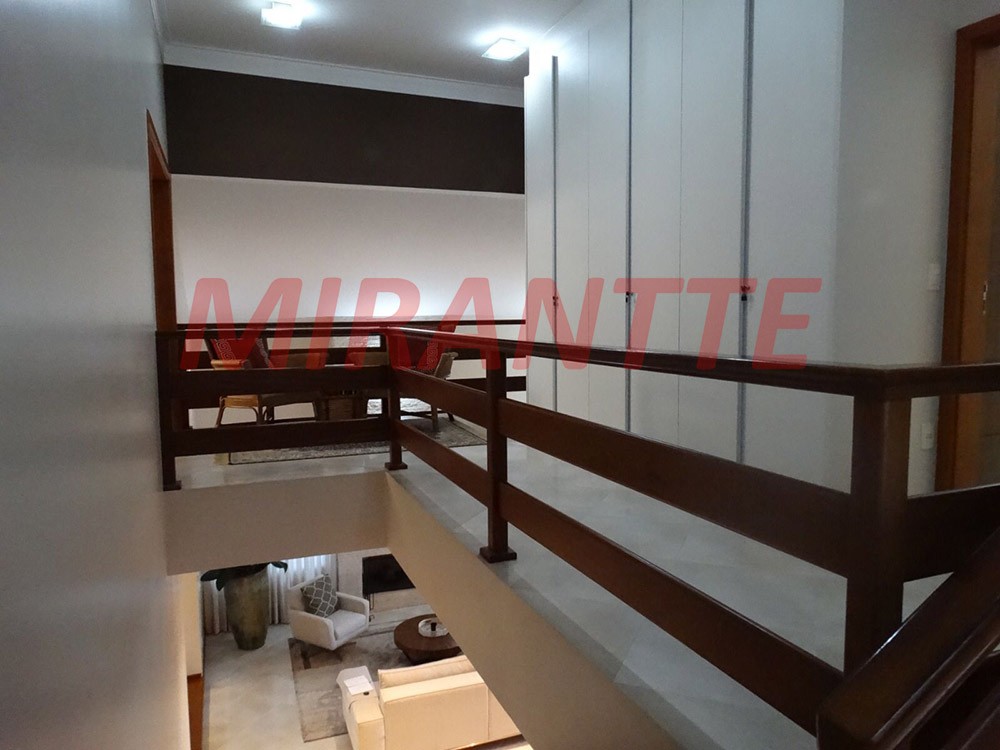 Cond. fechado de 416m² com 4 quartos em Chácara Areal