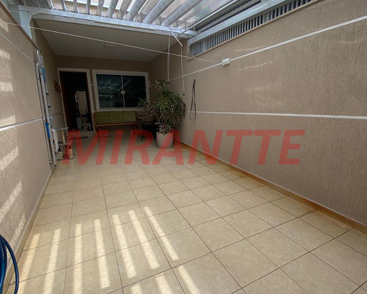 Sobrado de 82m² com 3 quartos em Vila Nivi
