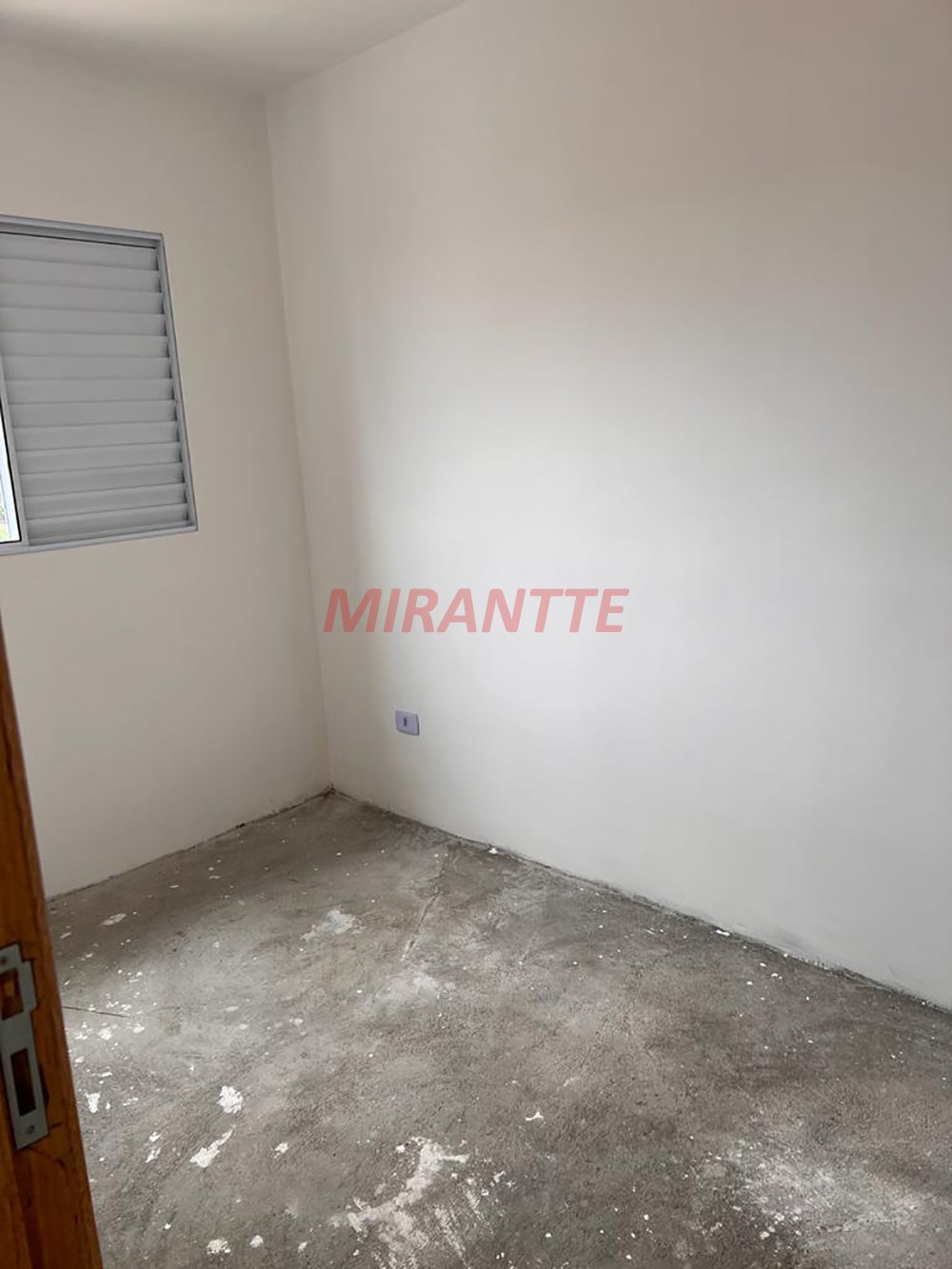 Apartamento de 57m² com 2 quartos em Parada Inglesa