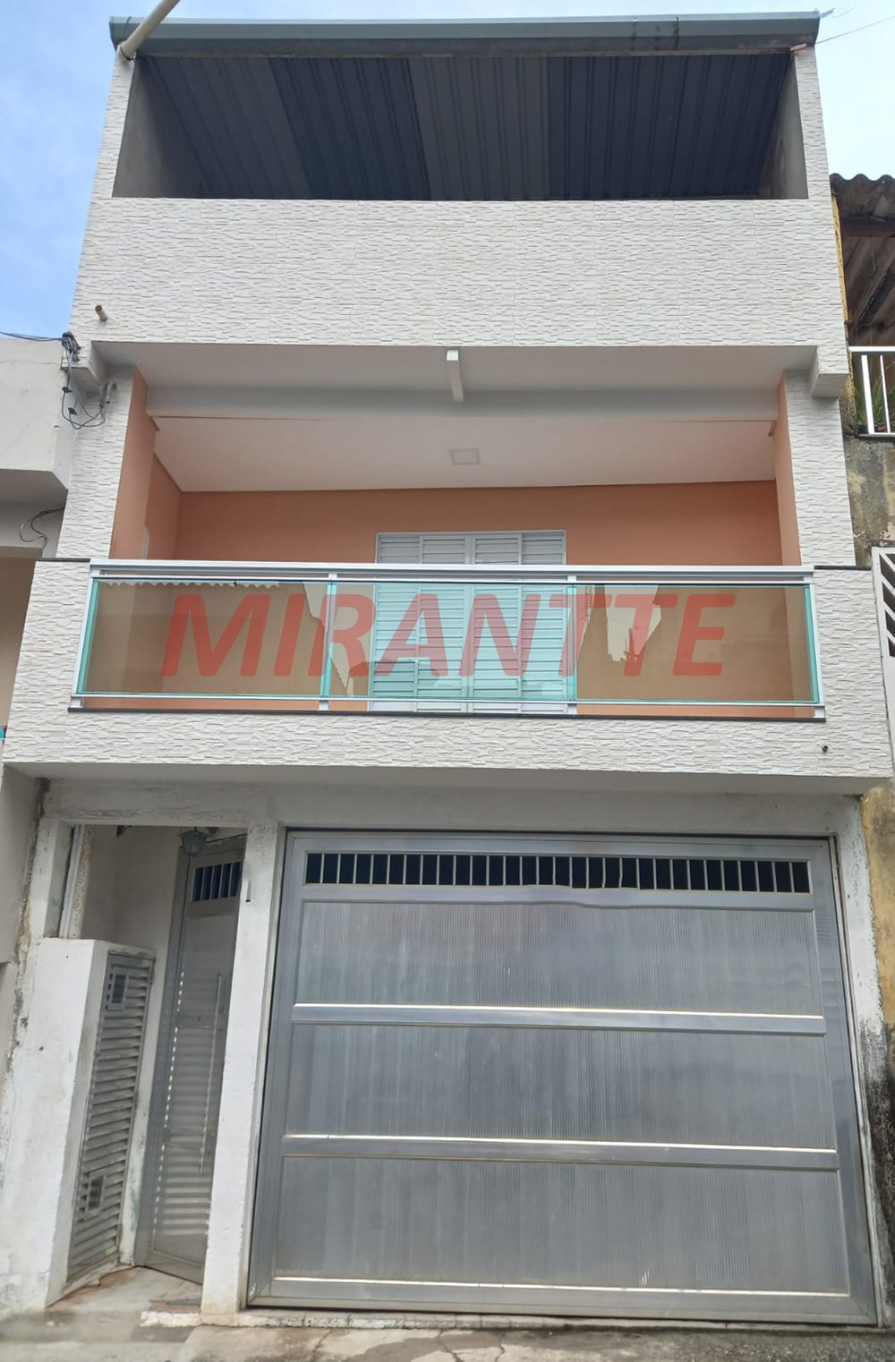 Sobrado de 100m² com 3 quartos em Recanto Verde Sol