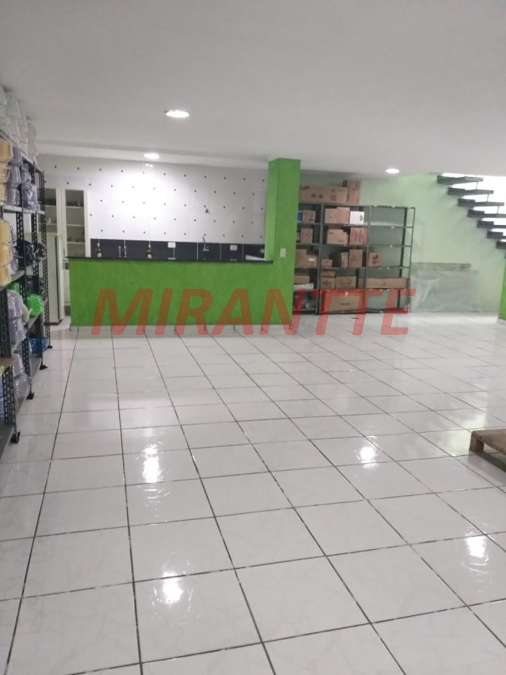 Comercial de 350m² com 3 quartos em Freguesia do