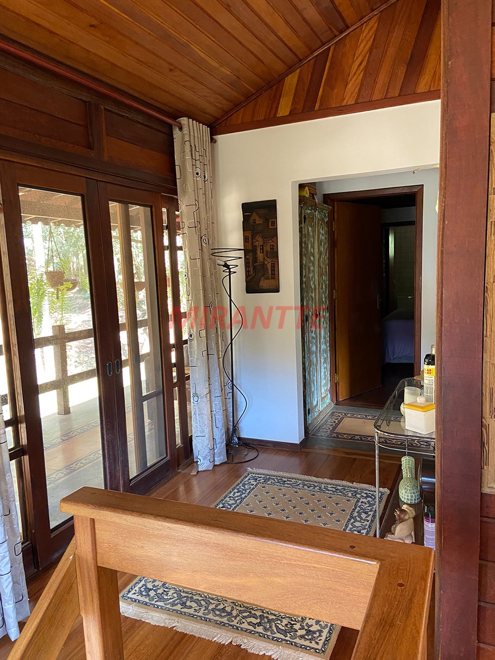Sobrado de 700m² com 7 quartos em Serra Da Cantareira