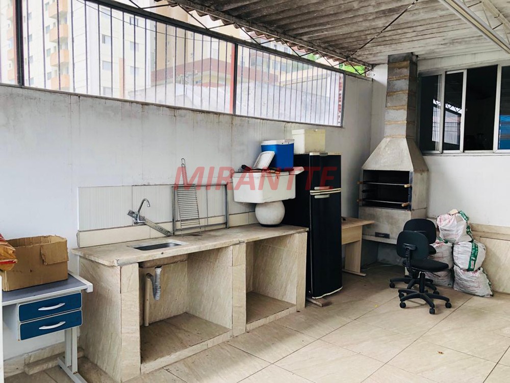 Comercial de 220m² em Casa Verde