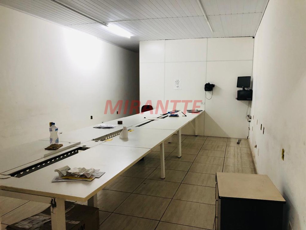 Comercial de 220m² em Casa Verde