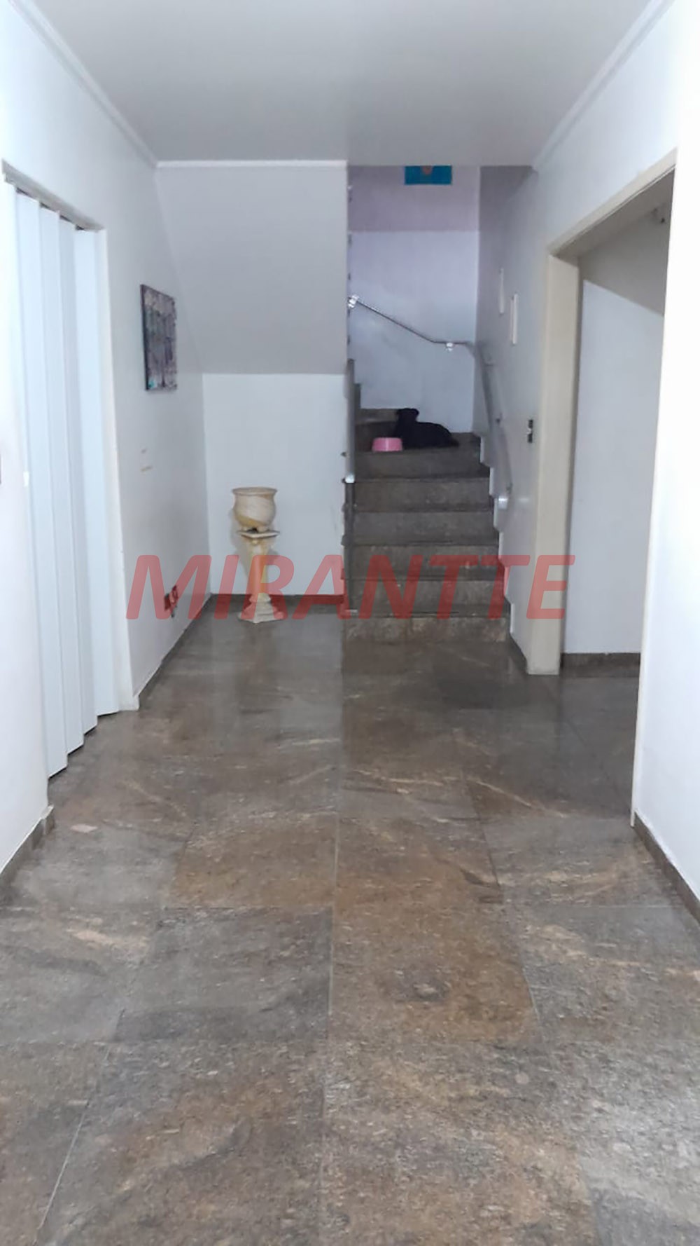 Sobrado de 297m² com 4 quartos em Vila Medeiros