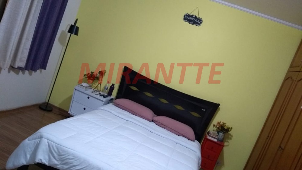 Sobrado de 297m² com 4 quartos em Vila Medeiros