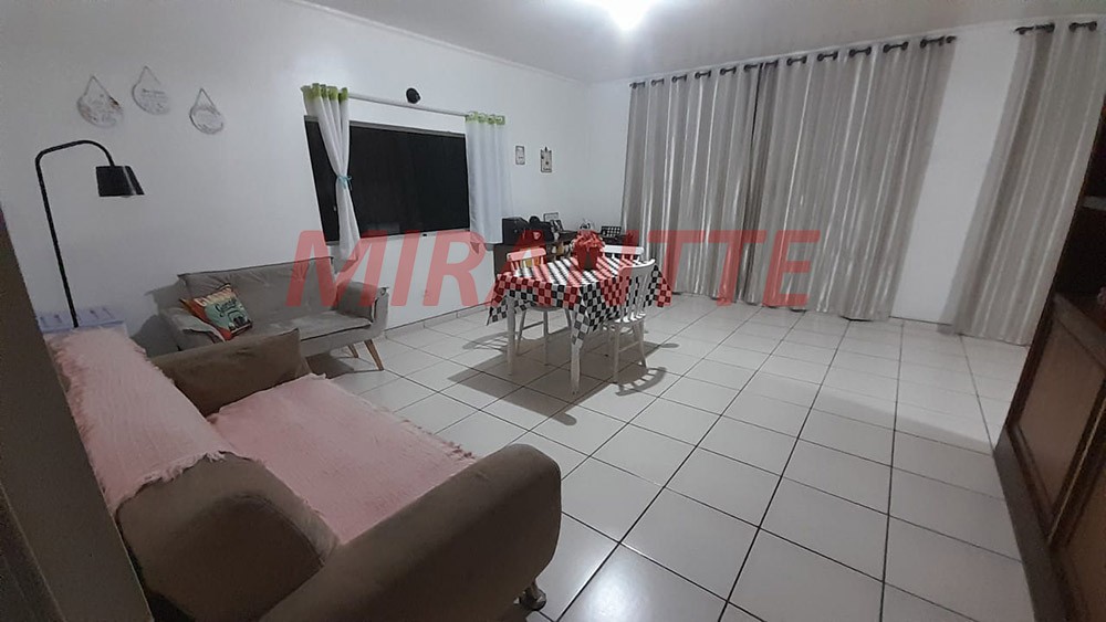 Sobrado de 297m² com 4 quartos em Vila Medeiros