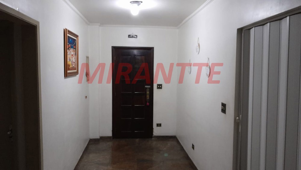 Sobrado de 297m² com 4 quartos em Vila Medeiros