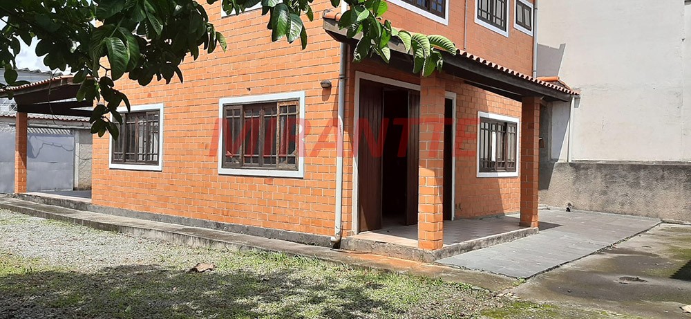 Sobrado de 270m² com 3 quartos em Limão