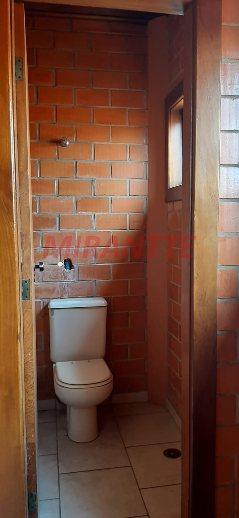 Sobrado de 270m² com 3 quartos em Limão